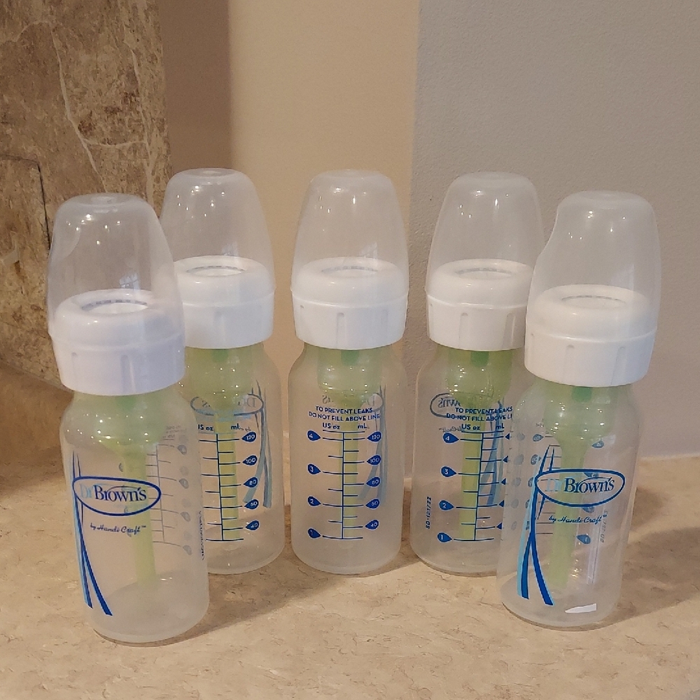 Dr. Brown's Set Of 5, 4oz Plastic Anti-Colic Baby Bottles, Like New